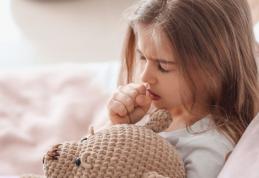 Tusea la copil. Sfatul pediatrului: „Nu este întotdeauna o idee bună să o oprim cu medicamente!”