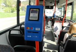 Veteranii şi pensionarii vor primi legitimaţii de transport de tip card. Lege promulgată de Klaus Iohannis