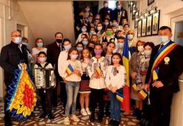 Moment artistic destinat Zilei Naționale a României la Centrul de Zi din localitatea Ibănești - FOTO