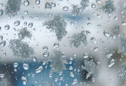 Meteorologii au emis o informare meteo de ploaie, lapoviță și ninsoare