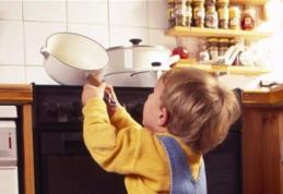 Un copil de doi ani a ajuns cu arsuri grave la spital