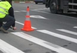 Botoșăneancă accidentată pe trecerea de pietoni