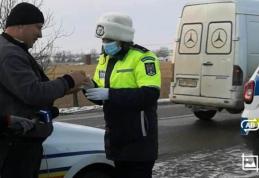 Conducători auto întâmpinați cu cafea de către polițiștii rutieri botoșăneni