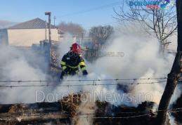 Joaca cu focul putea lăsa fără casă o familie din comuna Vlăsinești - FOTO