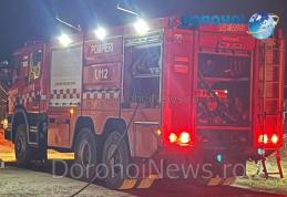 Anexă distrusă de foc la Stracova. Neatenția și vântul ar fi putut provoca o tragedie