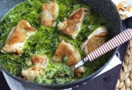 Pui cu spanac, ciuperci și sos cremos