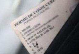 Permis italian fals folosit de un român pentru plimbarea cu o maşină britanică