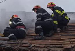 Cel puțin două incendii pe zi stinse de pompierii botoșăneni, în prima lună a anului