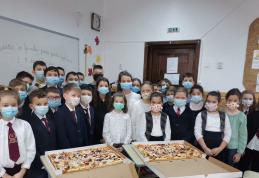 Bucuria de a dărui la Școala Gimnazială „Spiru Haret” din Dorohoi - FOTO