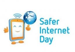 Polițiștii botoșăneni alături de elevi pentru promovarea siguranței pe internet - Safer Internet Day