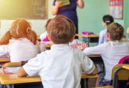 O nouă vacanţă pentru elevi, luată în calcul. Structura anului şcolar ar putea fi schimbată