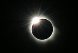 Eclipsă totală de Lună pe 10 decembrie