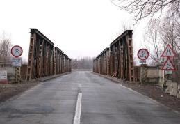 Demersuri pentru construirea unui pod nou peste Siret, la Vârfu Câmpului - FOTO