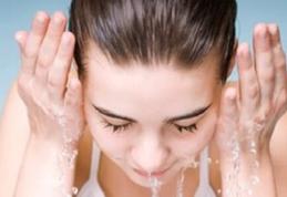 Cum trebuie să realizăm hidratarea corectă a pielii