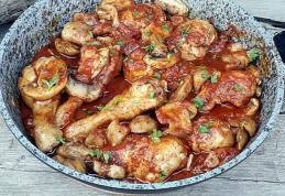 Tocăniță de ciuperci cu carne de pui