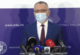 Sorin Cîmpeanu: Se anulează toate restricțiile. Dispare obligativitatea măștii pentru elevi, iar universitățile nu mai pot organiza cursuri online