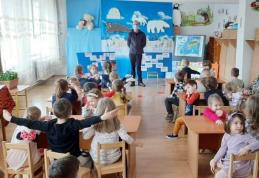 „Ei sunt ai noștri prieteni” activitate cu preșcolarii grupelor „Buburuzele” și „Piticii Voinicii” - FOTO