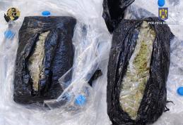 Doi bărbați arestați preventiv pentru trafic de droguri - FOTO