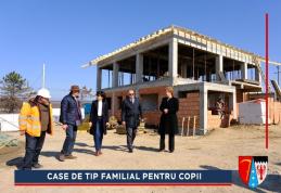 Casele de tip familial pentru copii de la Trușești prind contur - FOTO