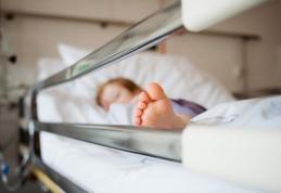 Bebeluș de două săptămâni abandonat de propria mamă la Mănăstirea Gorovei