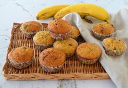 Brioșe cu banane, nuci și ciocolată