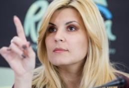 Udrea cere creativitate primarilor: Să vină cu soluţii, nu să aştepte totul de la minister
