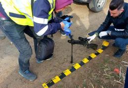 Armă confiscată de polițiști. Era ascunsă în zona de depozitare a gunoiului