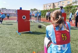 Elevii botoșăneni sunt „Prietenii Pompierilor” - FOTO