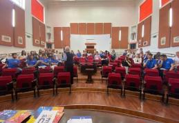 Voluntariatul în context European, activitate cu multă energie la Colegiul Național „Grigore Ghica” din Dorohoi - FOTO