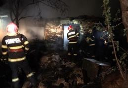 Casă din Broscăuți distrusă în totalitate într-un incendiu produs din neglijență – VIDEO / FOTO