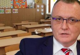 Ministrul Educației: Se renunță la mediile semestriale și la tezele semestriale