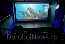Cod Portocaliu de distracție la Dorohoi! Seară de film pentru adolescenți la Cinematograful „Melodia”