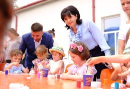 300 de elevi și preșcolari din Gorbănești și Hlipiceni sărbătoriți de social-democrați - FOTO