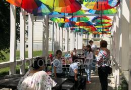 Târgul jucăriilor – Copiii s-au transformat în mici comercianți la Dorohoi - FOTO