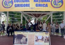Colegiul Național „Grigore Ghica” Dorohoi: Coronițele Bucuriei - FOTO