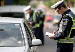 Acțiuni ale polițiștilor botoșăneni. Zeci de șoferi amendați și permise de conducere reținute