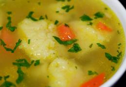 Supă de pui cu găluște