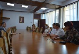 Prefectul a organizat o ședință de evaluare și prezentare a măsurilor necesare pentru gestionarea epidemiei de COVID-19