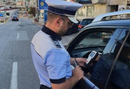 Tânăr de 20 de ani, fără permis, prins la volanul unui autoturism