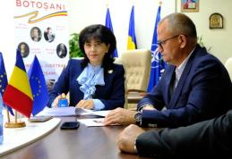 Contracte de proiectare pentru modernizarea a două drumuri județene de piatră - FOTO