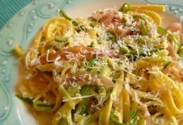 Tagliatelle cu ragout de dovlecei