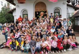 Copiii învățați de pompieri să salveze vieți - FOTO