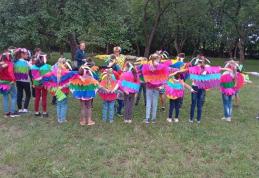 Bucurie, implicare, activităţi educative şi distractive la ȘCOALA DE VARĂ din Comănești (Suharău) - FOTO