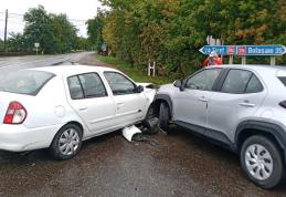 Accident la Vârfu Câmpului! Un bărbat a ajuns la spital după un carambol cu trei mașini - FOTO