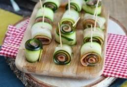 Rulouri de dovlecel și somon afumat