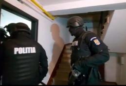 Percheziție domiciliară la locuința unui tinere botoșănene. Vezi ce au găsit polițiștii!
