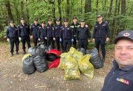 Pompierii botoșăneni au participat la campania națională de ecologizare - FOTO
