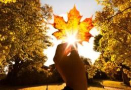 Septembrie se încheie cu 30 de grade, octombrie vine cu 17 grade, grindină şi descărcări electrice