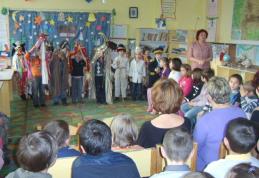 „Datini și obiceiuri strămoșești” – activitate la Şcoala Nr.7 „Al.I.Cuza” Dorohoi