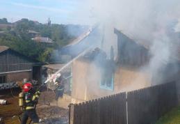 Aproape de un dezastru! Bucătărie distrusă în urma unei explozii - FOTO